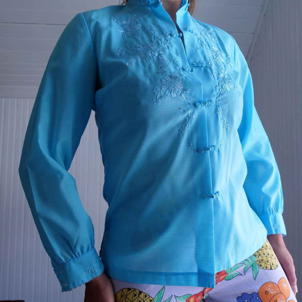 Lovely vintage 1970s Lily bright blue hand embroidered blouse‎